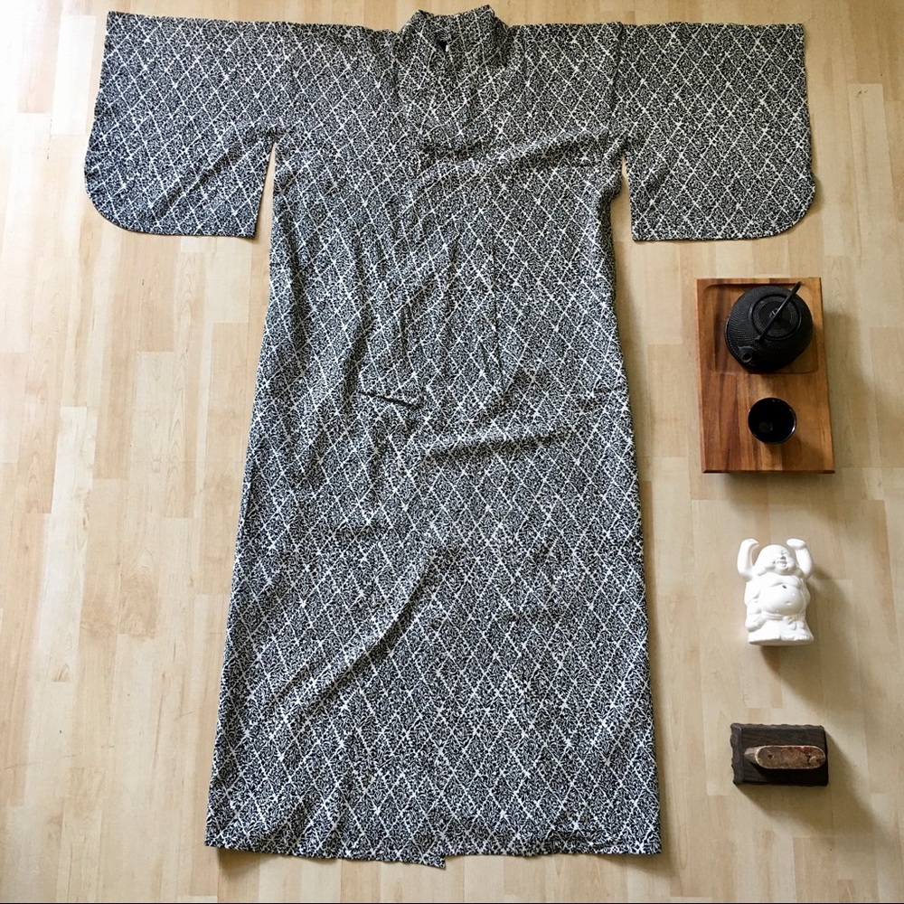 Genuine Japanese black and white patterned kimono